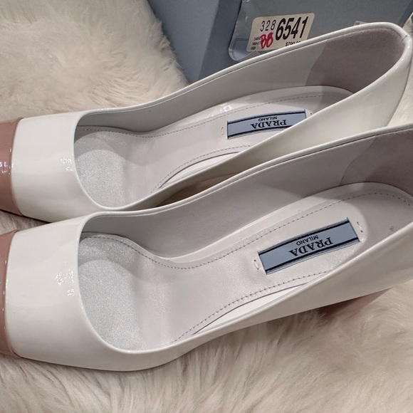 PRADA-Brand New Vernice Bicolor Pumps. Size 36. - Picture 7 of 13